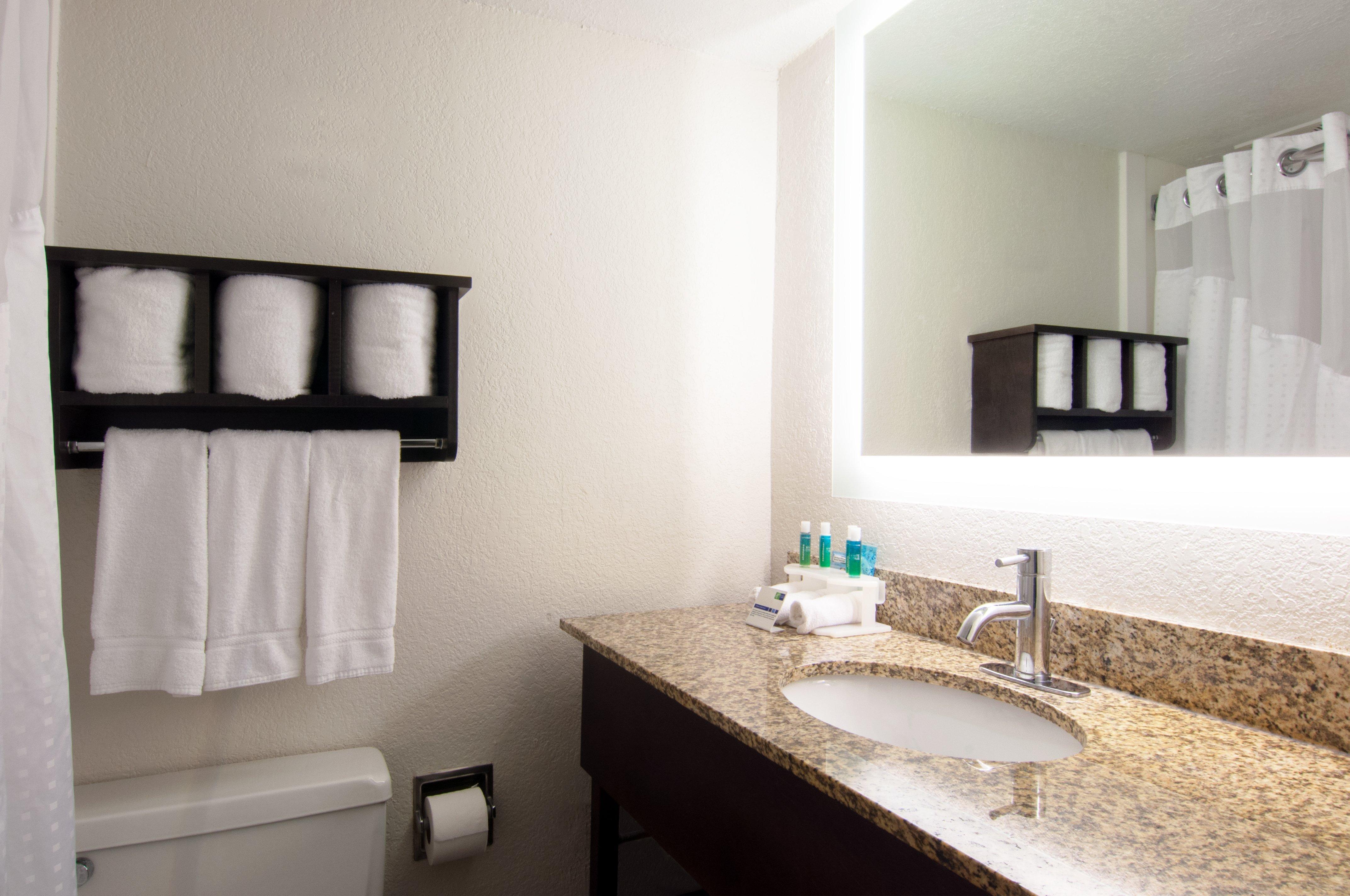 Holiday Inn Express & Suites Nashville-I-40 & I-24 Εξωτερικό φωτογραφία