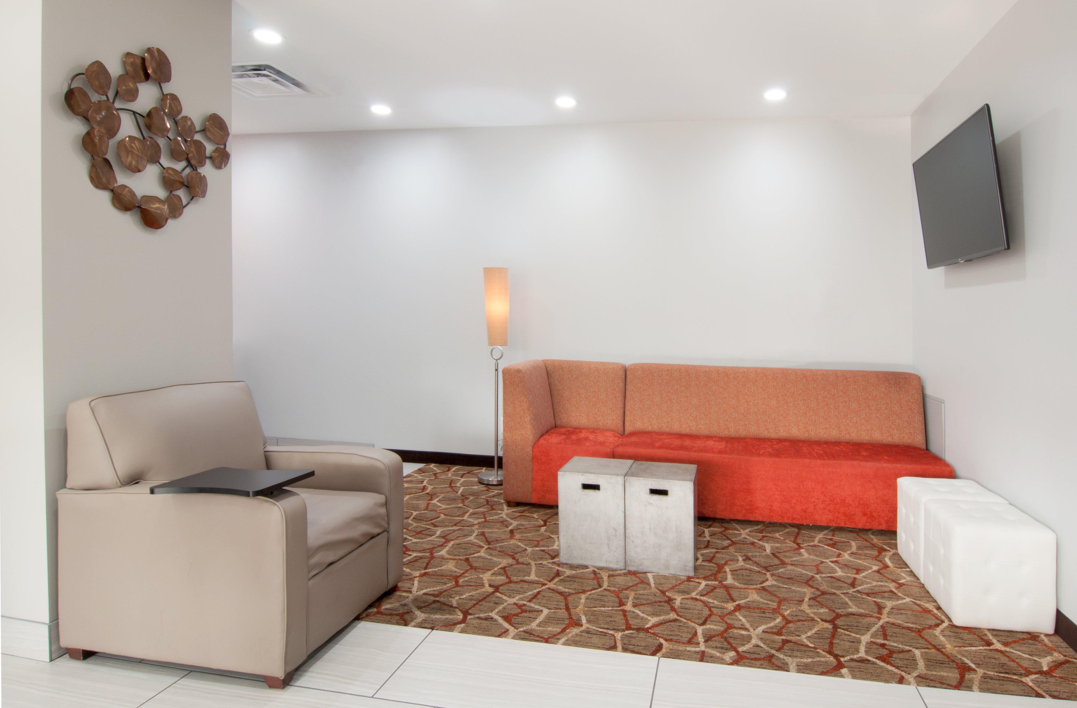 Holiday Inn Express & Suites Nashville-I-40 & I-24 Εξωτερικό φωτογραφία